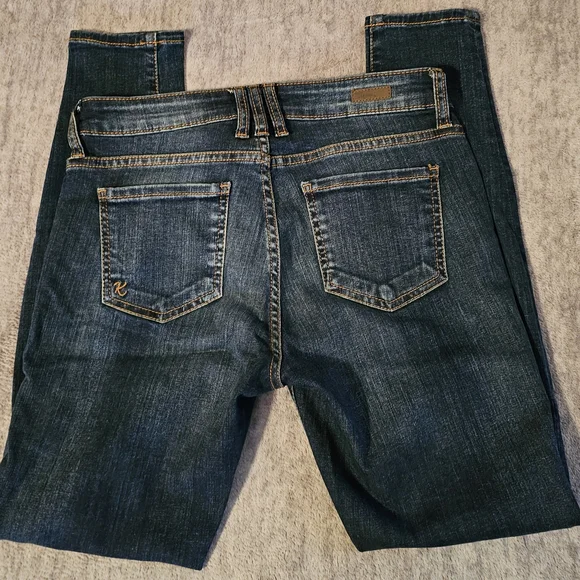 Kut from the Kloth MIA Toothpick Skinny Petite Size 2P - Picture 4 of 4